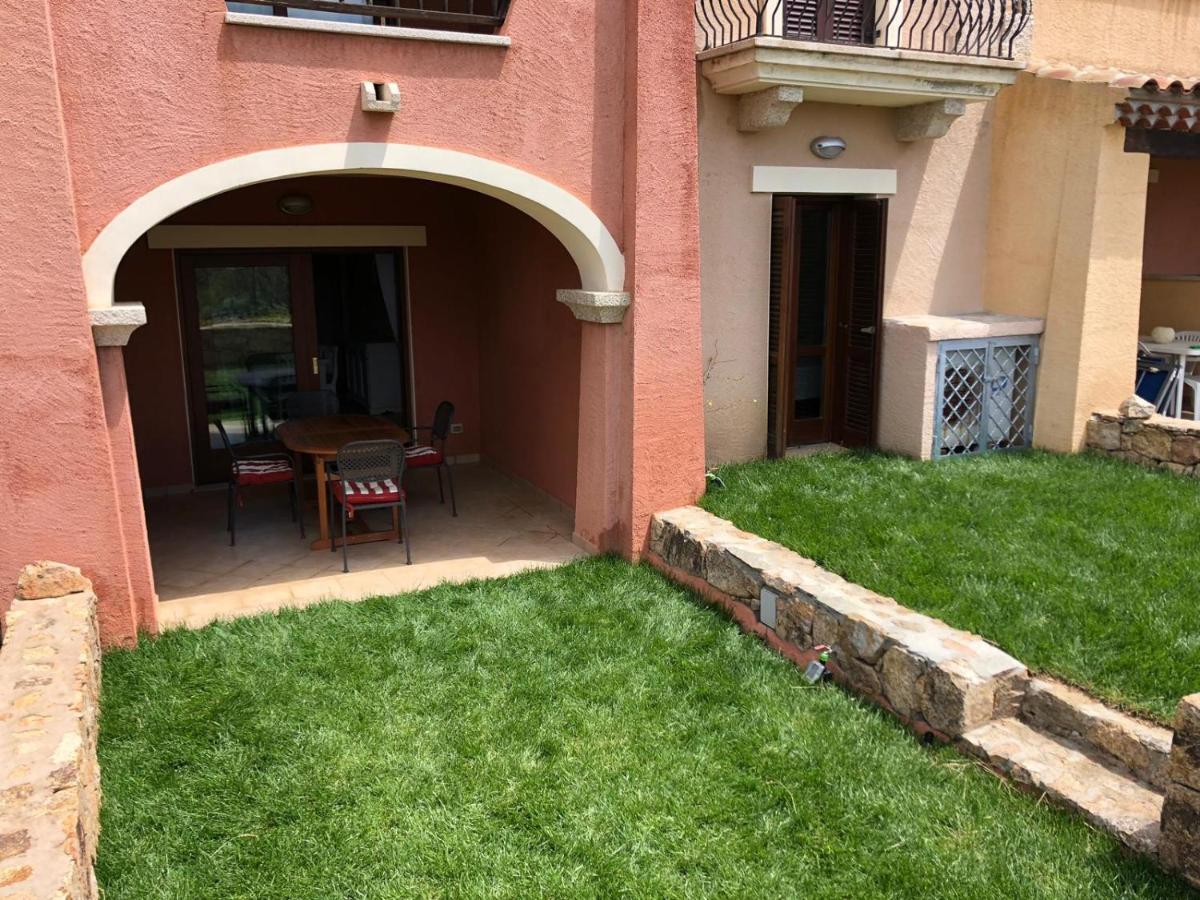 Residence Cala Moresca Golfo Aranci Exteriör bild